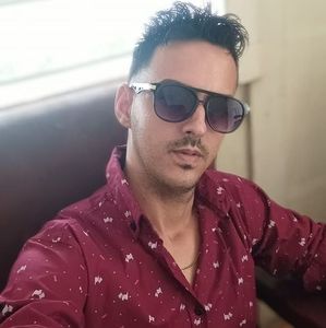 Meet your Posher, Rolando